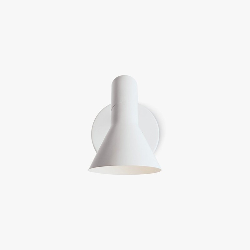 Realistic hanging luminous lamps